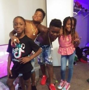 Meet your Posher, Xavier